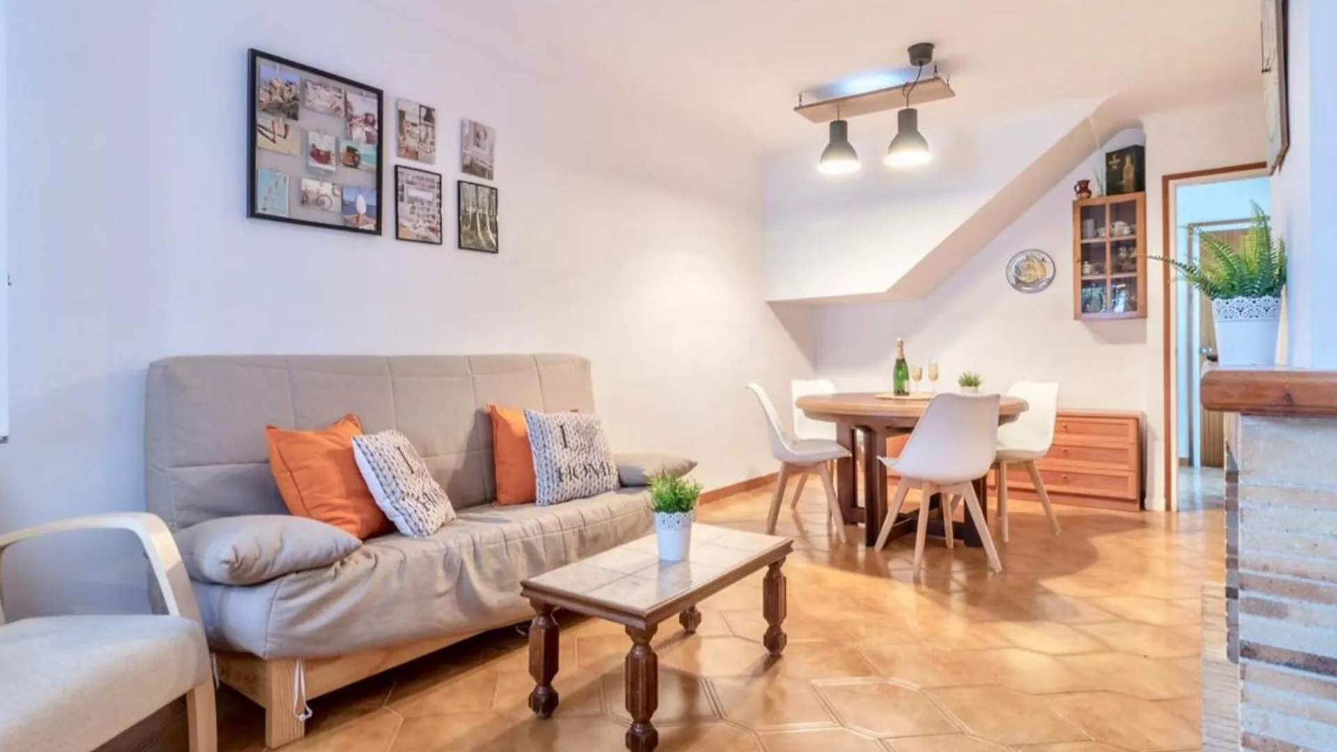 Casa L'Escala, 2 Dormitorios, 5 Personas - Es-325-35 Torroella De Montgri