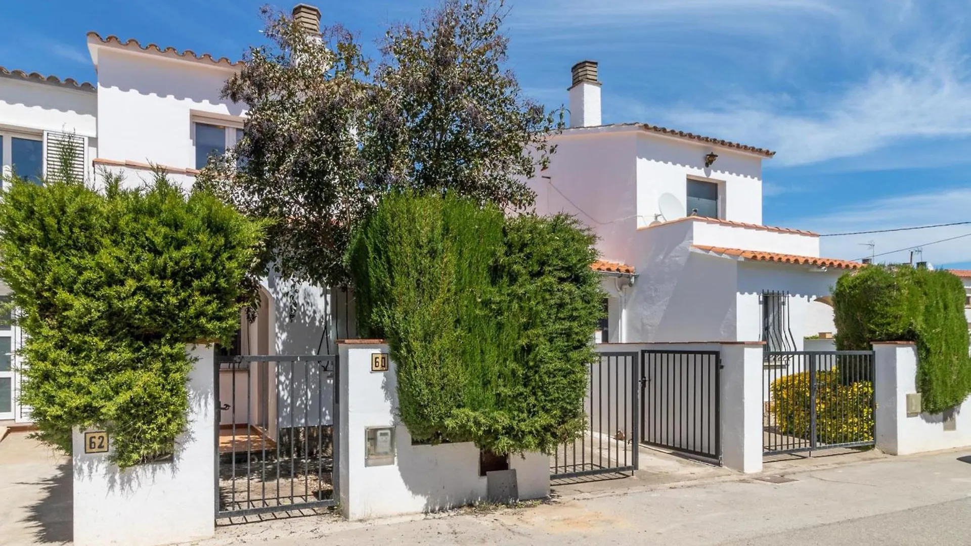 Casa L'Escala, 2 Dormitorios, 5 Personas - Es-325-35 Torroella De Montgri