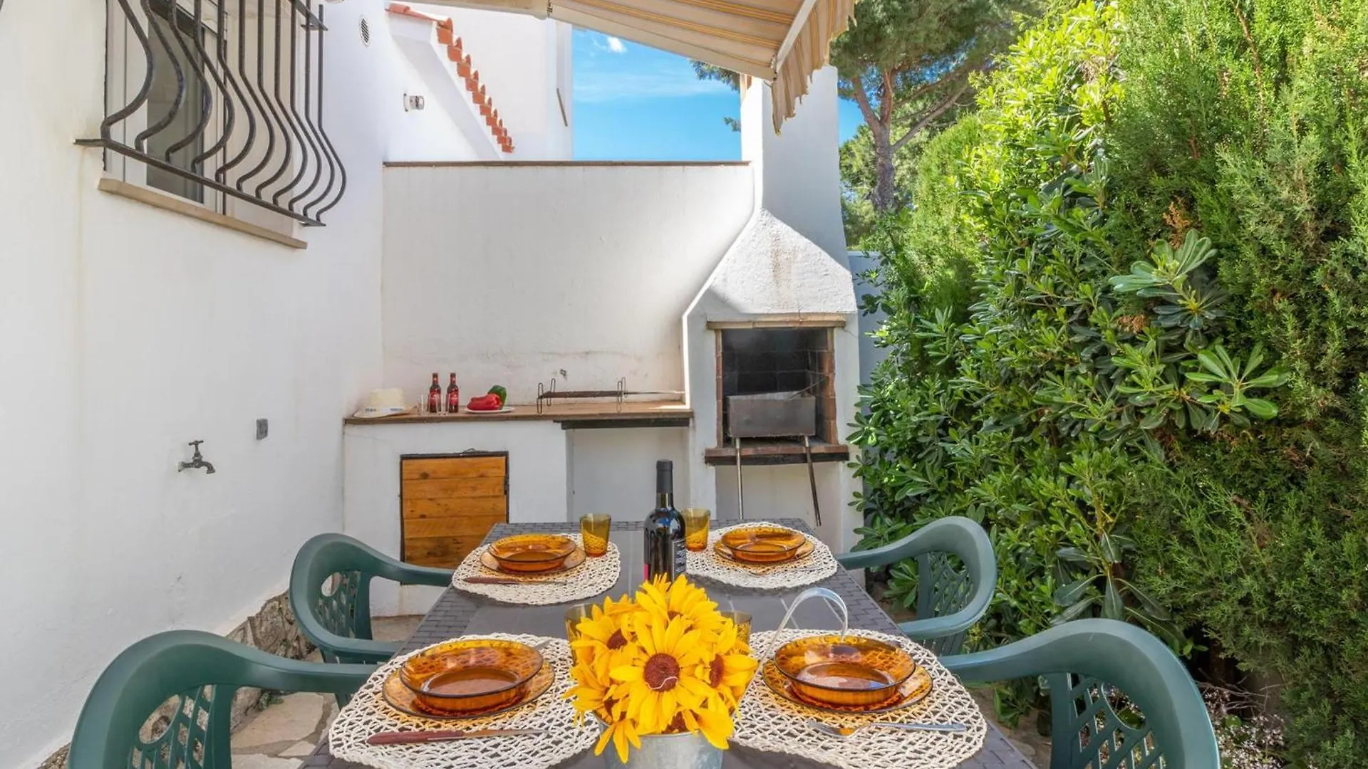 Casa L'Escala, 2 Dormitorios, 5 Personas - Es-325-35 Torroella de Montgrí